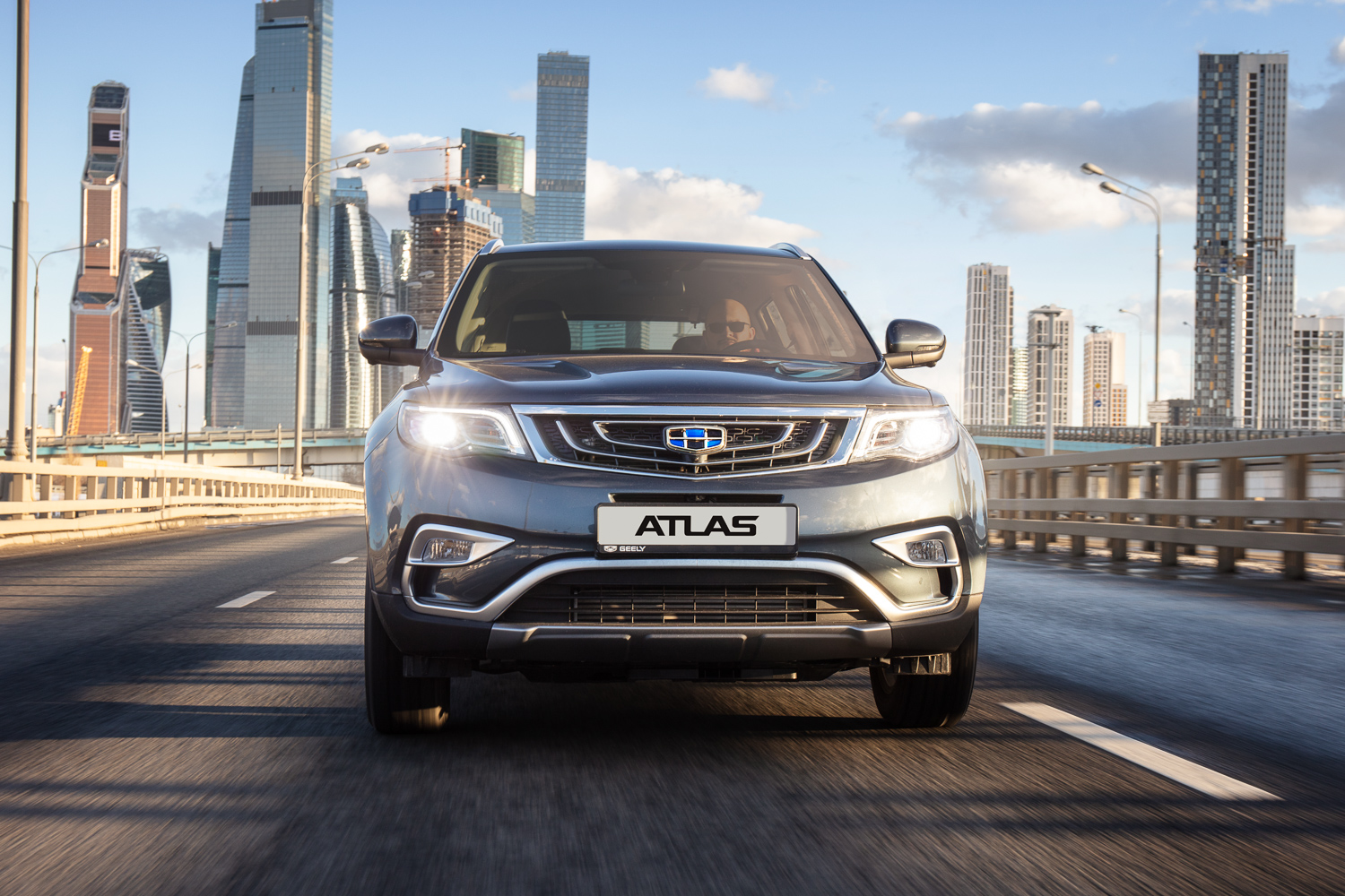 Geely atlas фото